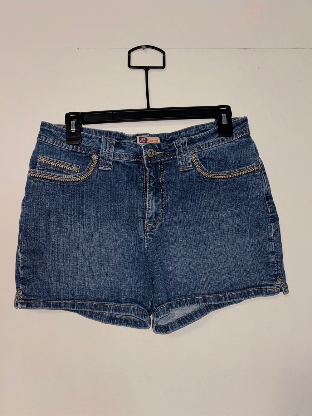 Faded glory stretch women’s denim jean shorts